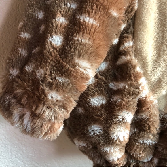 NWT Baby Walrus Halloween costume Pullover Top- HYDE & EEK Size 6 Months - Picture 7 of 9